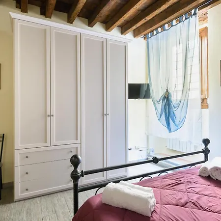 Pinzochere Pt Apartment *
